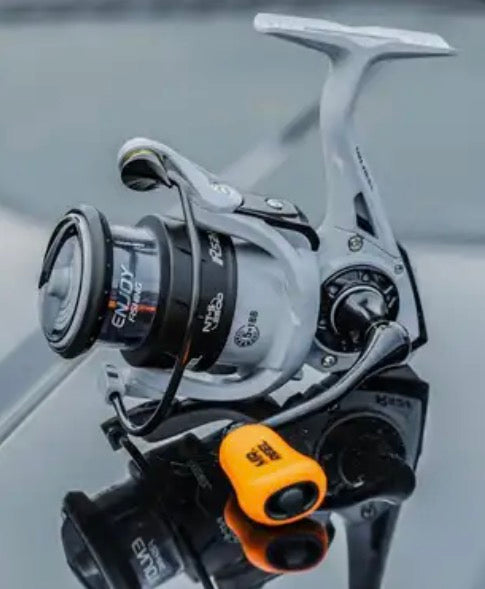 Ultra-Sonic Spinning Fishing Reel - 5+1 Metal Bearings, Aluminum Alloy Line Cup, Interchangeable Handle, 5.2:1 Gear Ratio, 1500-2500 Series, 6kg Max Drag, for Freshwater and Saltwater, High-Quality Reel